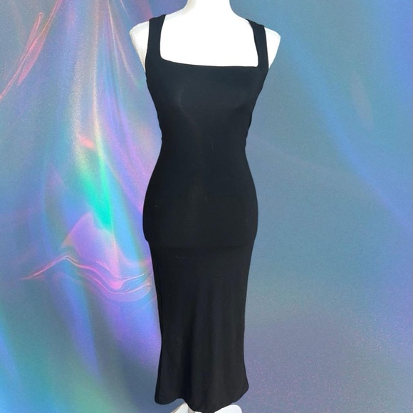 Windsor Dresses & Skirts - Perfect little black dress Black bodycon midi dress with square neckline